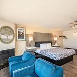 Sailor Jack Oceanfront Motel
