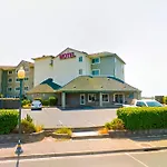 Siletz Bay Beachfront Hotel By Oyo Lincoln City