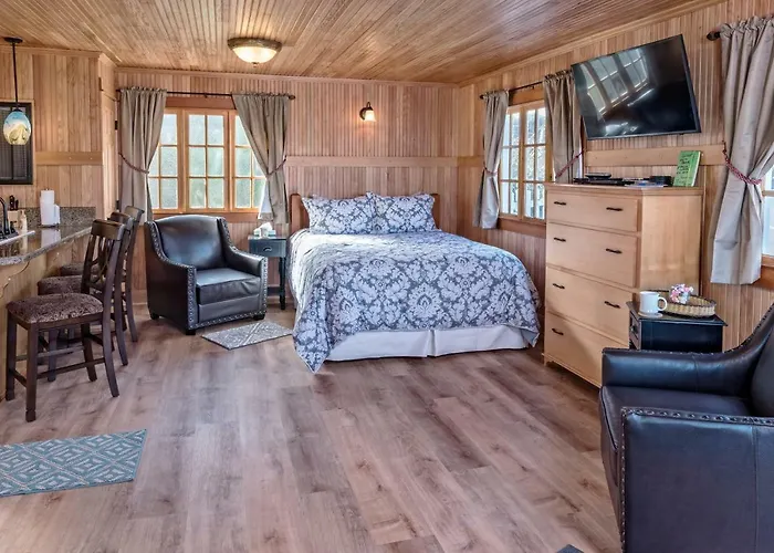 Whistling Winds Motel