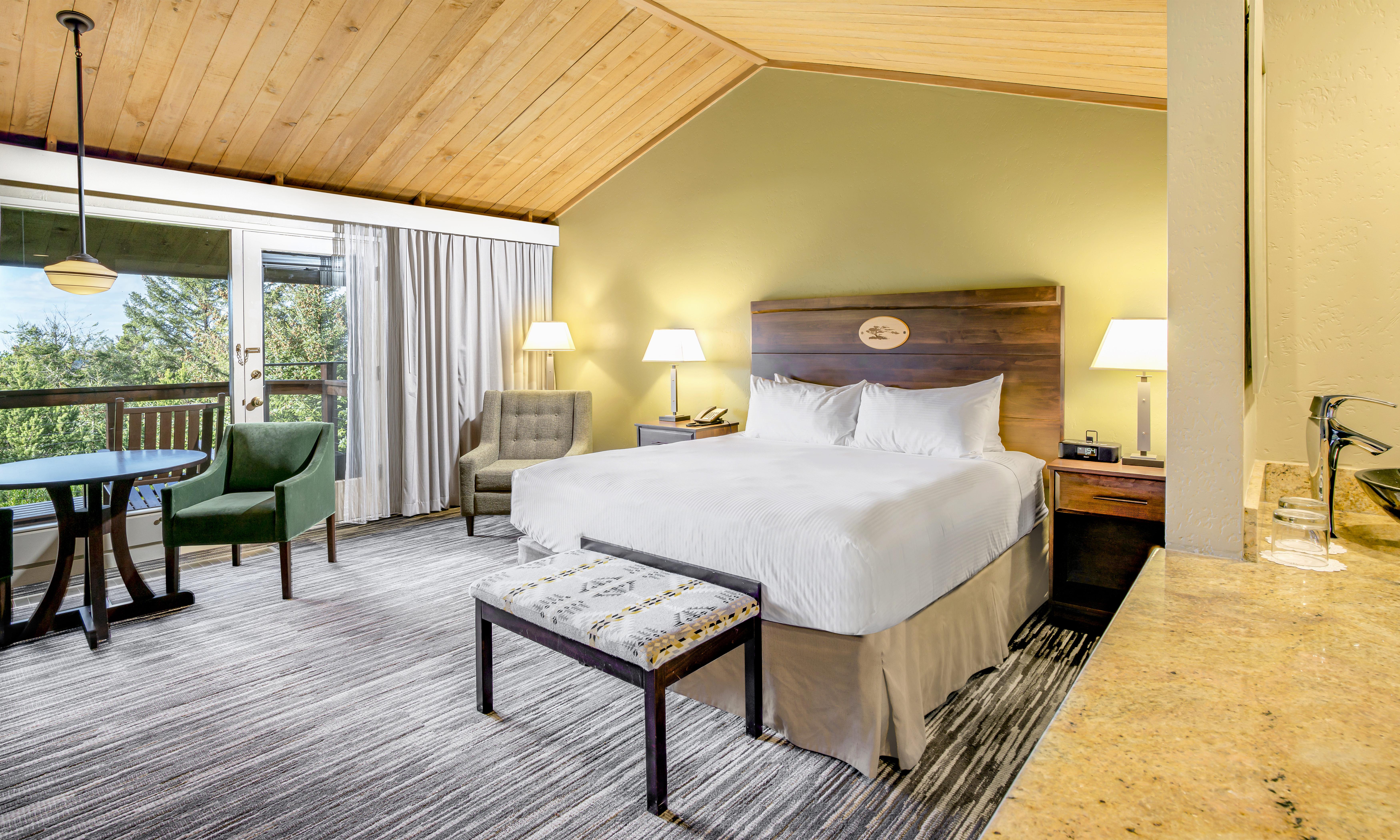 Resort Salishan Coastal