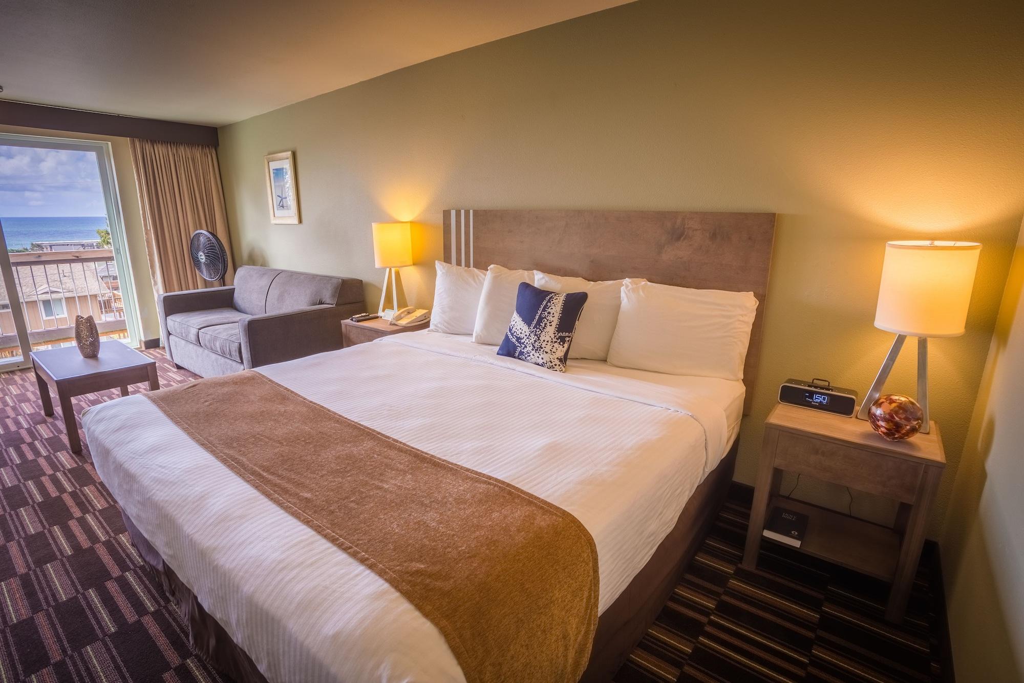 At Wecoma Hotel Lincoln City