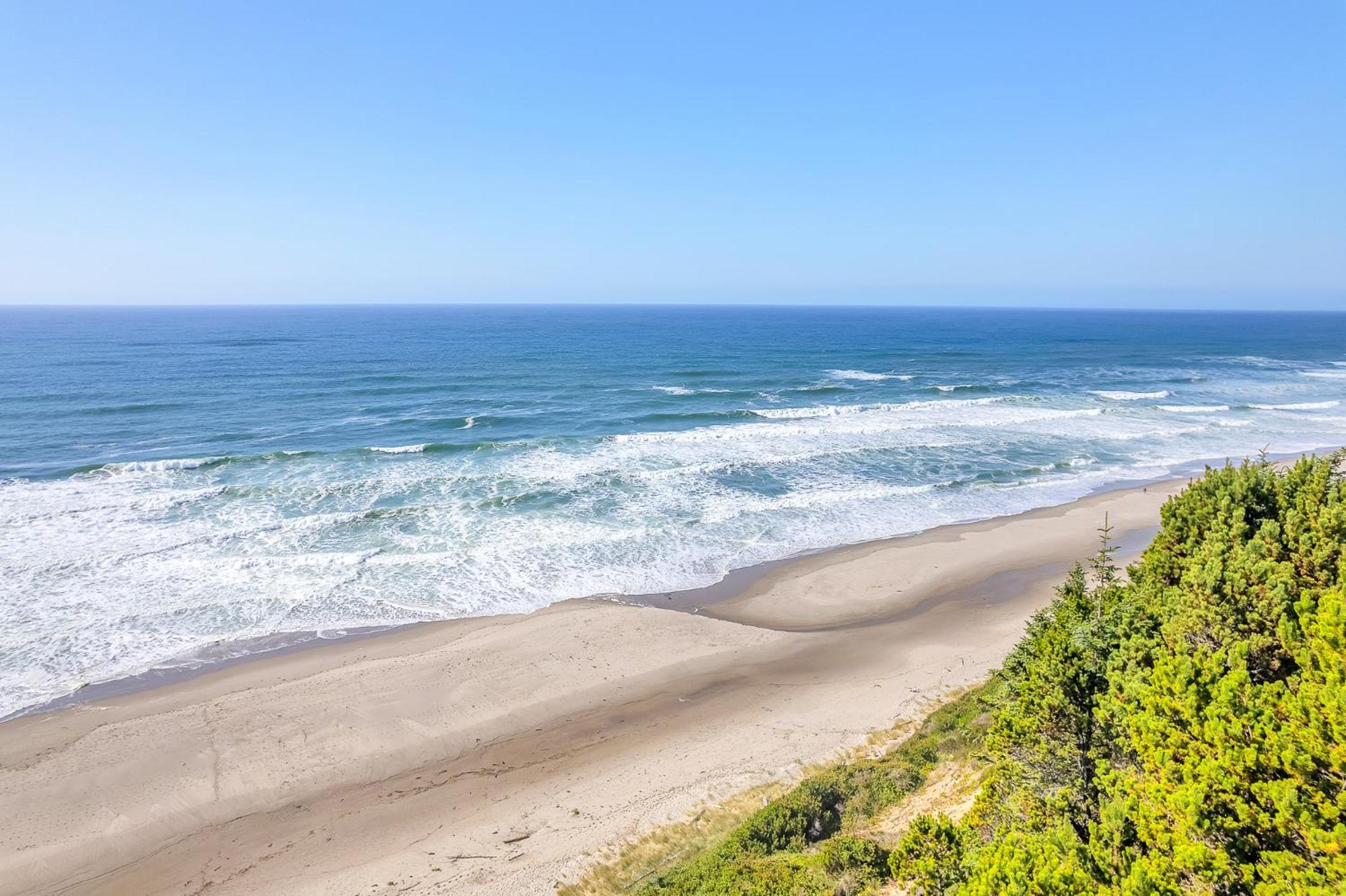 Cliff Side Sea Breeze Paradise Lincoln City