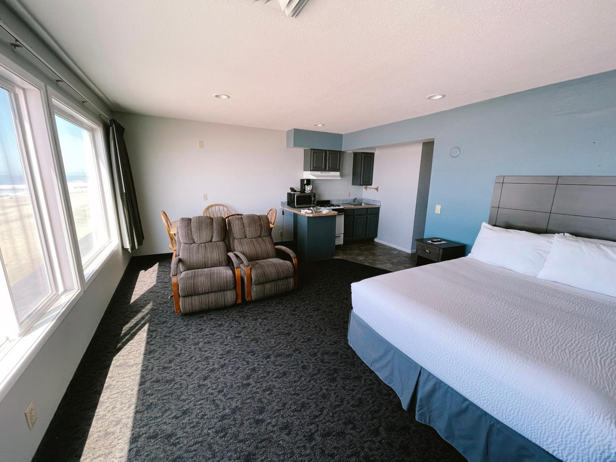 Sandcastle Beachfront Motel Lincoln City