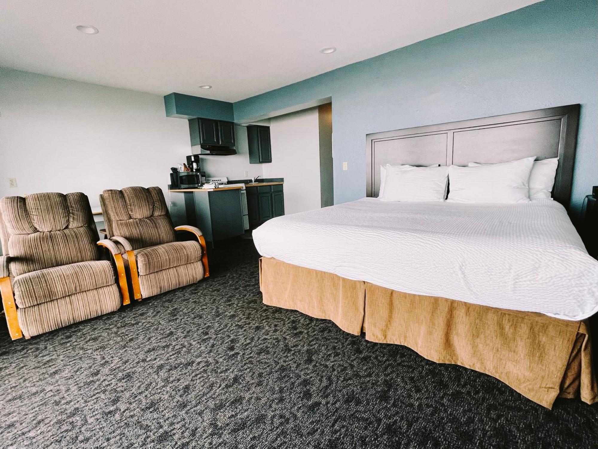 Sandcastle Beachfront Motel 3*