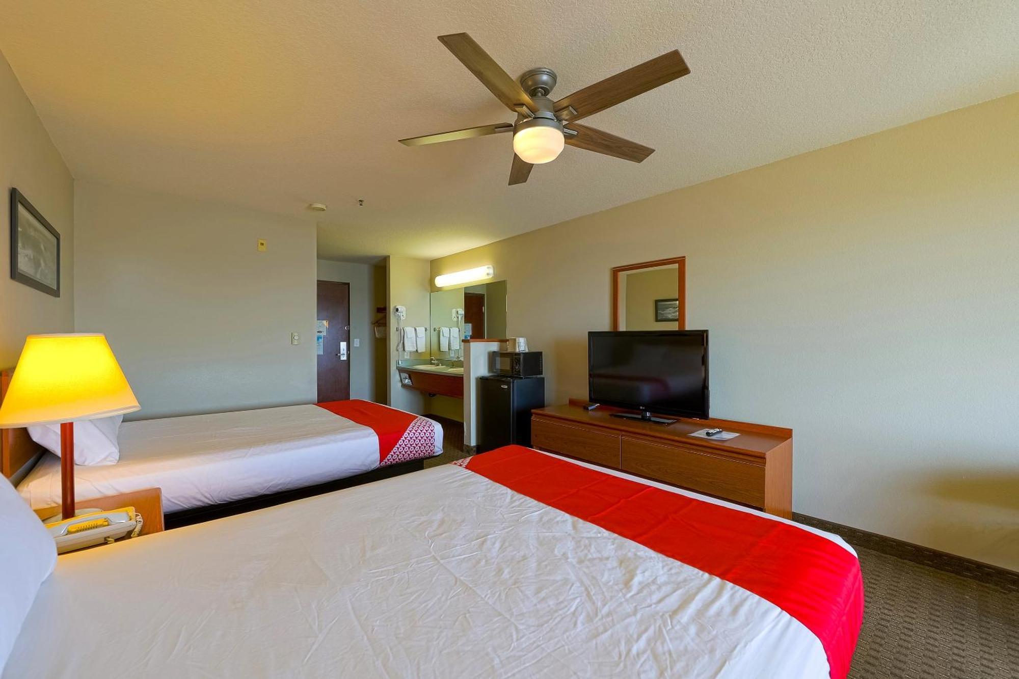 Siletz Bay Beachfront By Oyo Hotel