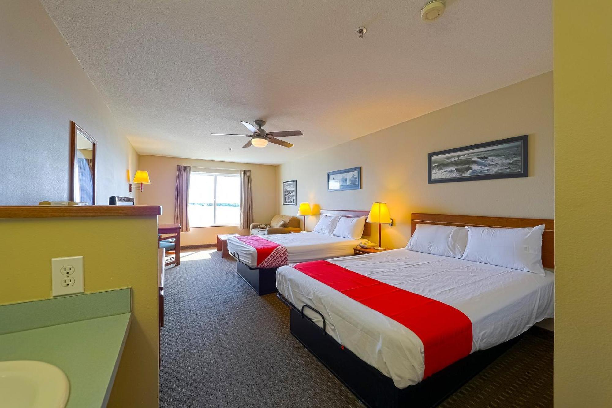 Siletz Bay Beachfront By Oyo Hotel
