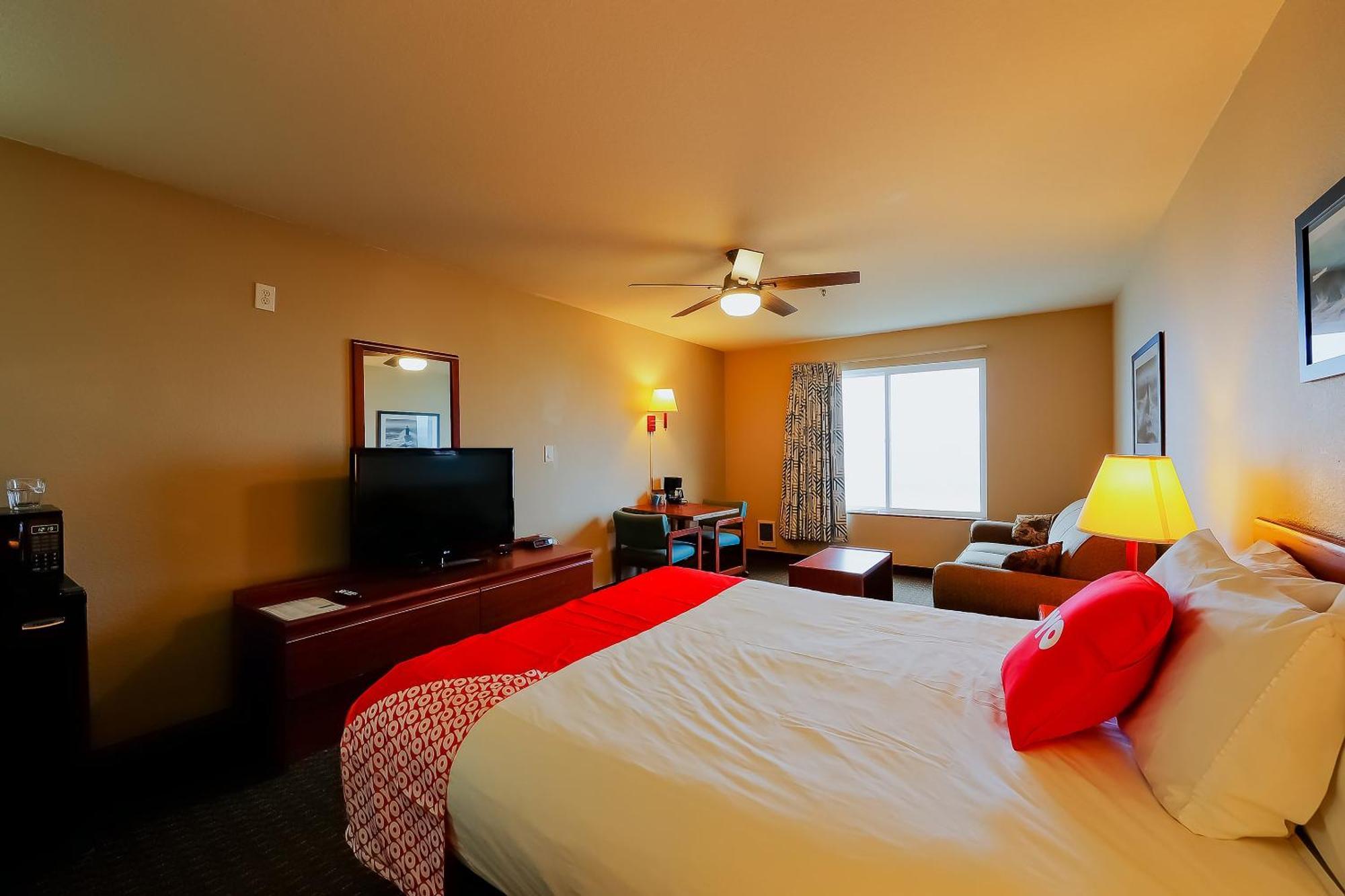 Siletz Bay Beachfront By Oyo Hotel