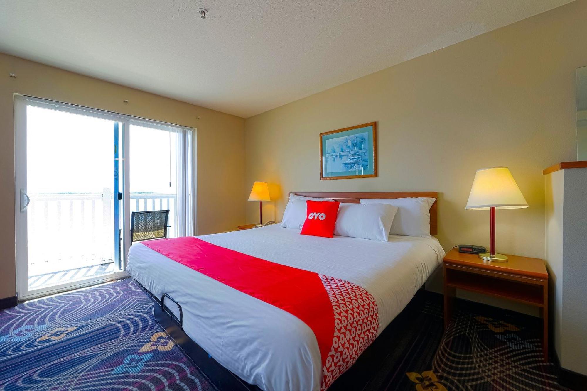 Siletz Bay Beachfront By Oyo Hotel