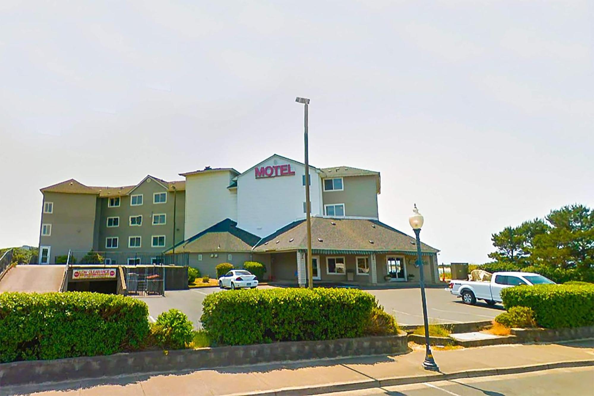 Siletz Bay Beachfront By Oyo 2*