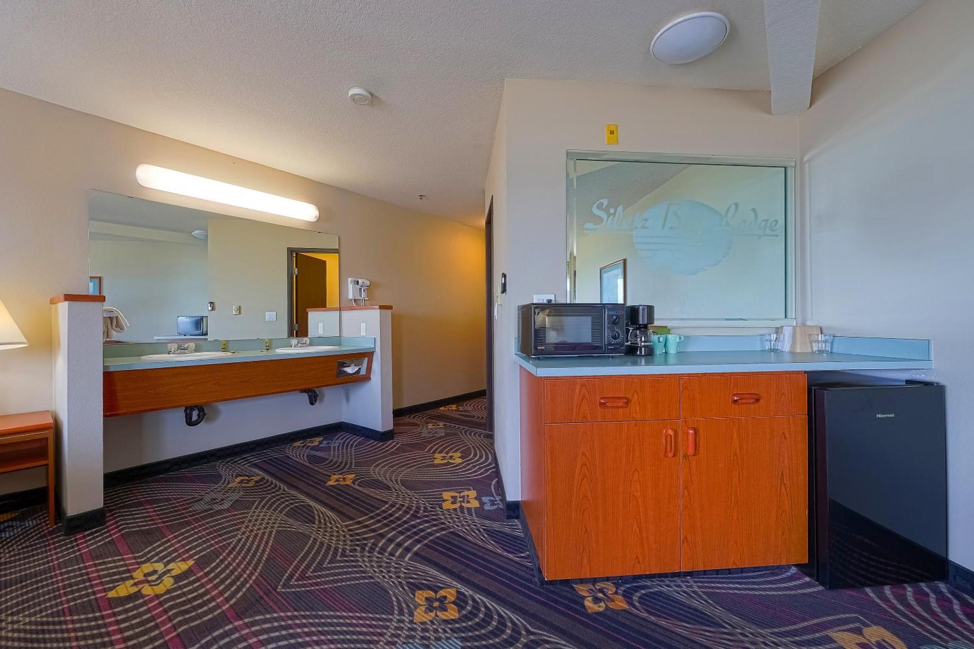 Siletz Bay Beachfront By Oyo Lincoln City