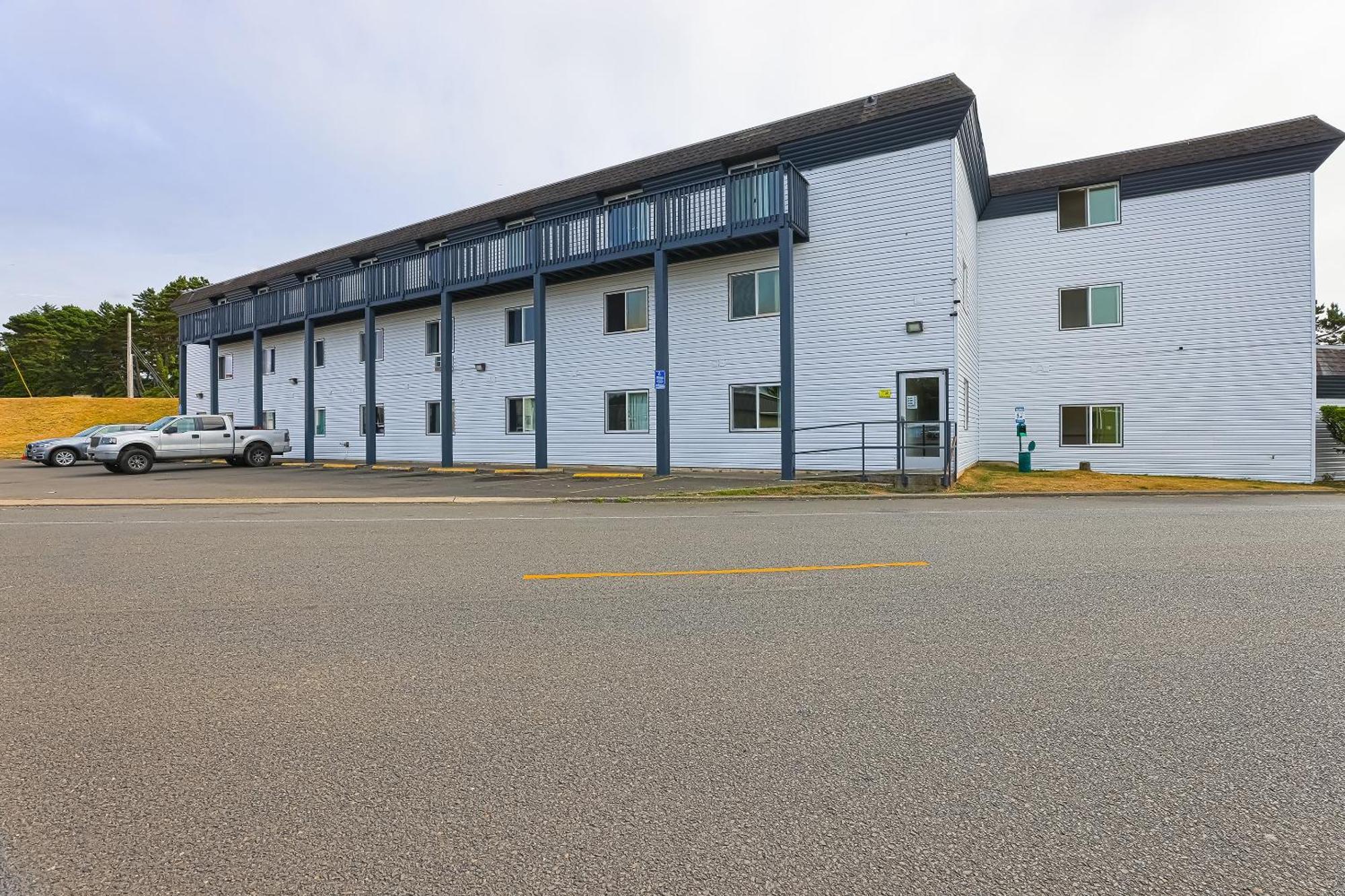 Coastal By Oyo - Oregon Coast Hwy Hotel 2*