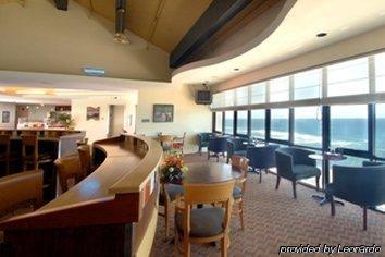 At Spanish Head Hotel 4*