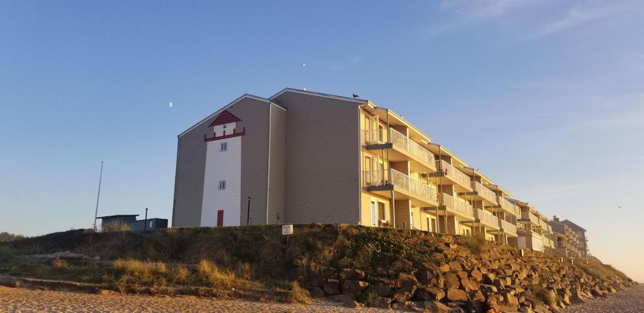 D Sands Condominium Motel