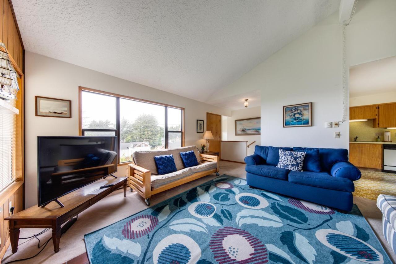 The Eagle's Nest Apartment Lincoln City
