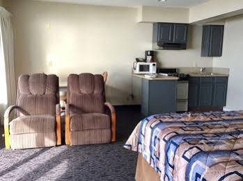 Sandcastle Beachfront Motel Lincoln City
