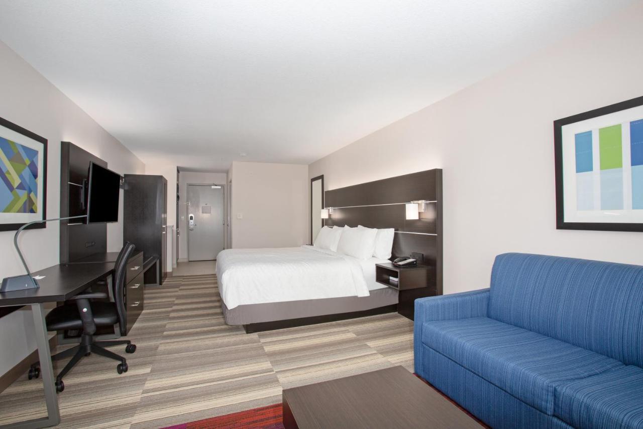 Express & By Ihg
