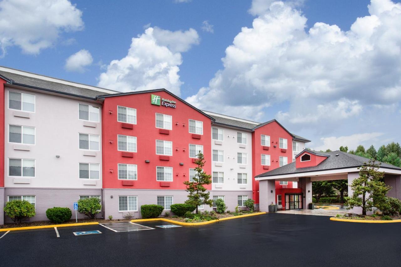 Express & By Ihg