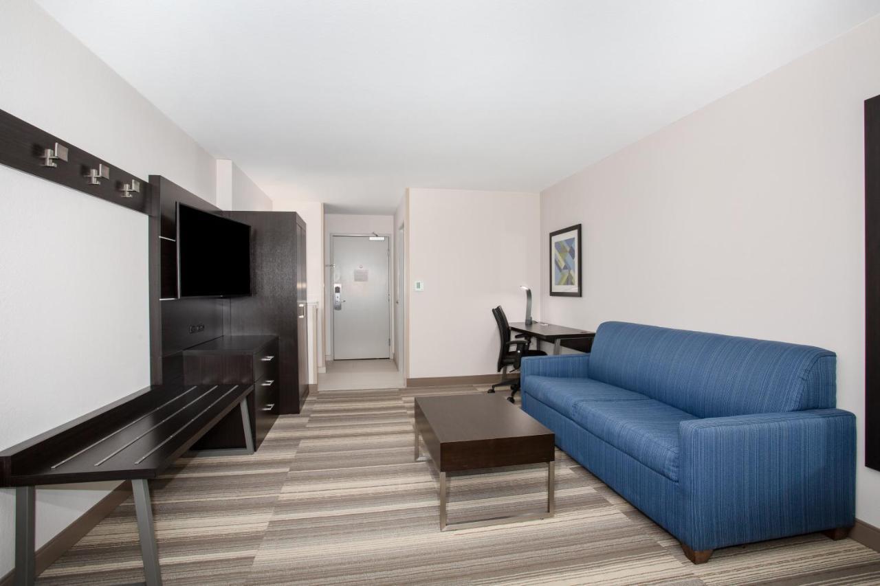 Hotel Express & By Ihg