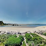 New Listing! Bay-View Beauty With Private Balcony Condo