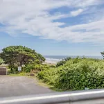Breakwater Beach House