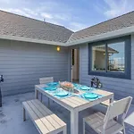 Breakwater Beach House