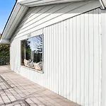 Sandy Cottage