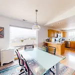 Js Beach House