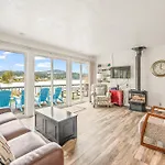 Lakeside Leisure & Lake Access