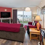 Waters Edge 207