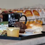 Pelican Shores Inn