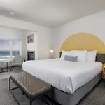 Surfland Hotel