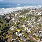 Ohana Beach Park - Hot Tub, Billiards, Fire Pit & Beach Access