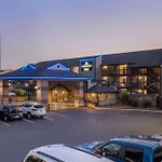 Lincoln Sands Oceanfront Resort, Ascend Hotel Collection