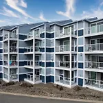 Waters Edge 412