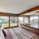 Crystal Rose Cottage