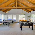 Oceanfront Oregon Retreat - Pool, Sauna And Patio!