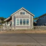 The Tides Inn