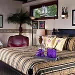 Baywood Shores B&B