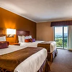 Best Western Plus Landmark Inn