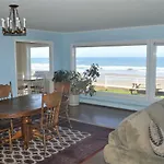 Captains Quarter\'S Beach House