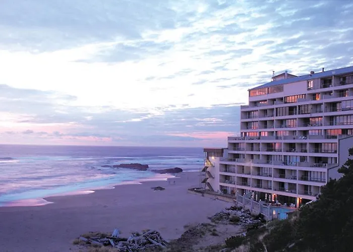 Inn At Spanish Head Resort Hotel