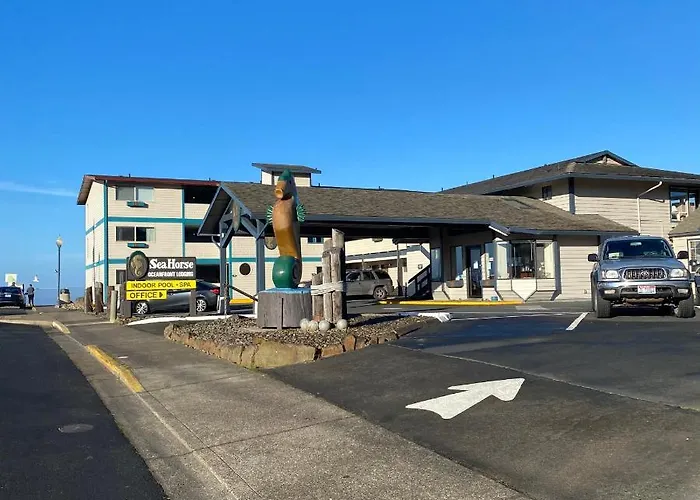 Seahorse Oceanfront Lodging