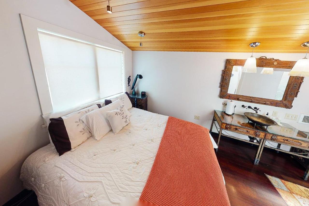 Wecoma Creekside Holiday home