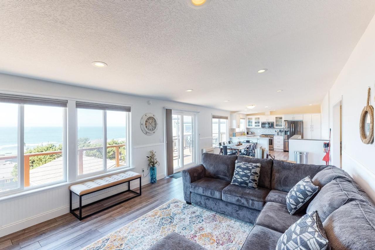 Holiday home Shearwater House And