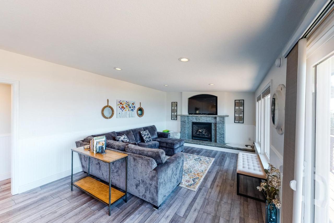 Holiday home Shearwater House And