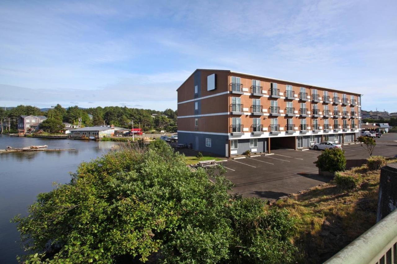 Hotel At By Oyo
