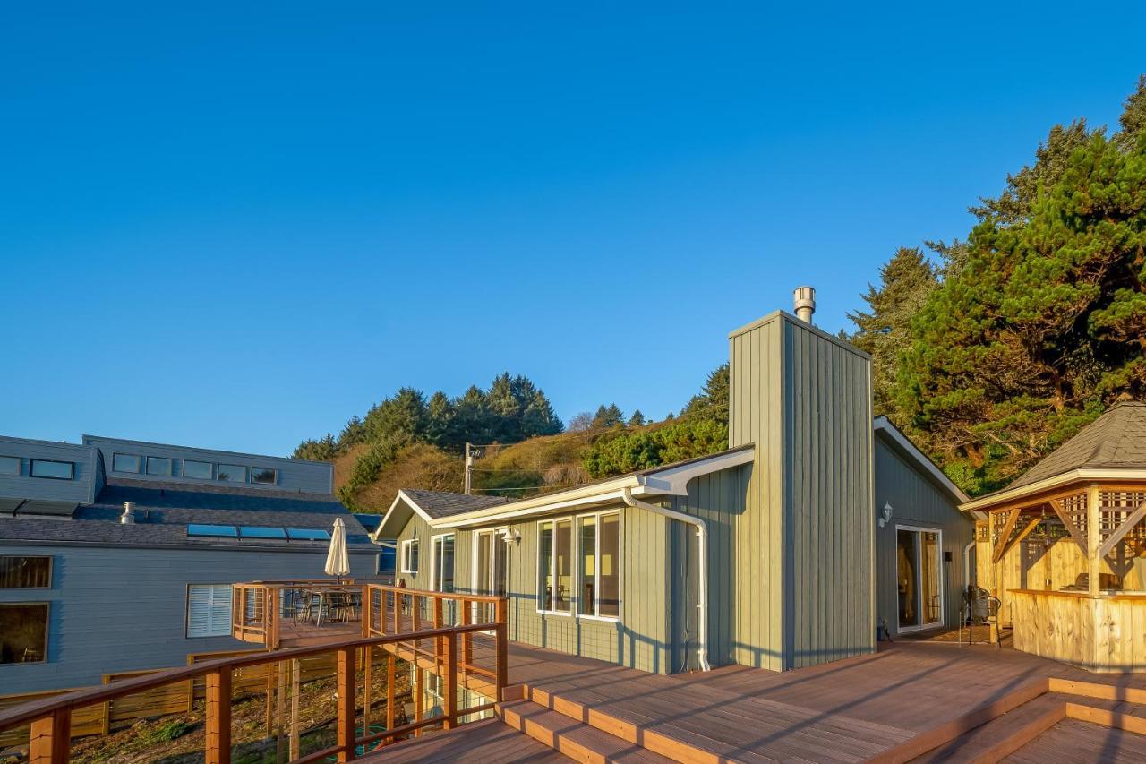 Shearwater House And Holiday home