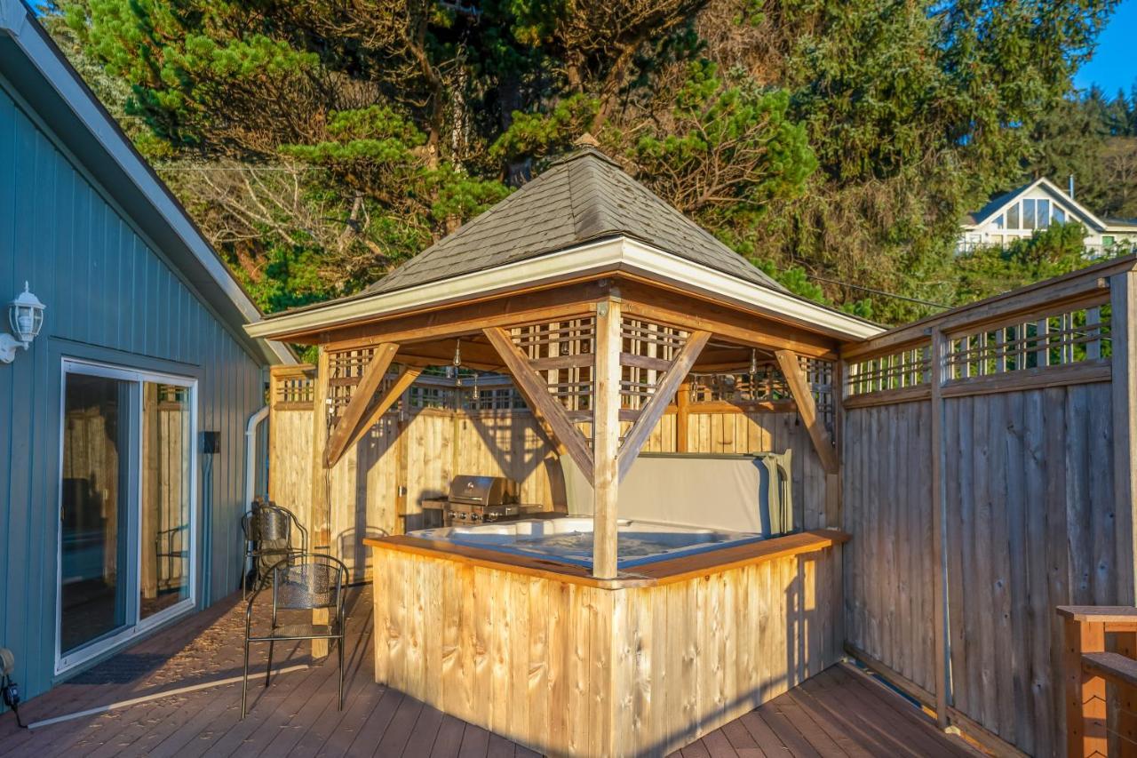 Shearwater House And Holiday home *