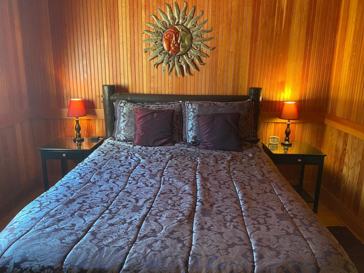 Motel Whistling Winds 2*