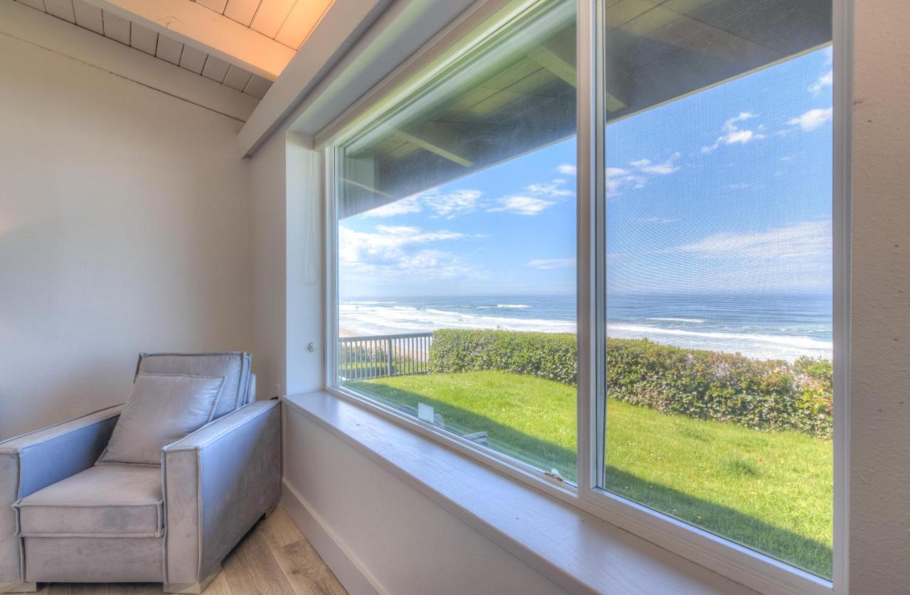 Moonstruck House Lincoln City